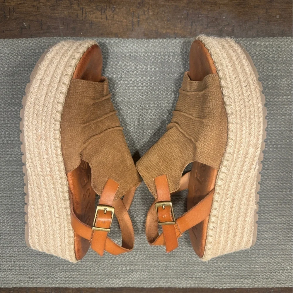 Women's Musse & Cloud Brown Sandals
